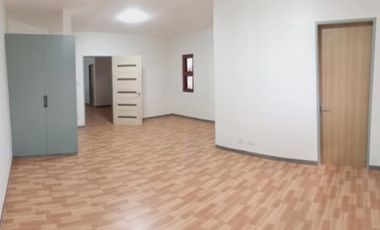 House and Lot For Sale in Foggy Heights Subd in Tagaytay City (near china bank)-MC