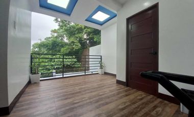 Pre-Owned House and Lot For Sale in Mendez Crossing East Tagaytay City (with airbnb business)-MC