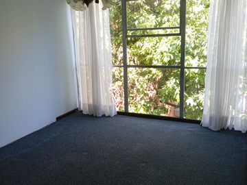 EXCELENTE UBICACIÓN A MEDIA CUADRA DEL METRO COPILCO, CONJUNTO RESIDENCIAL CON JARDINES Y VIGILANCIA 24 HORAS.