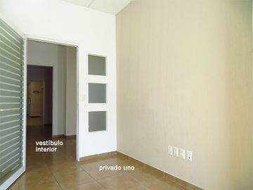 Oficina en renta Centro Sur Queretaro atras del CAM