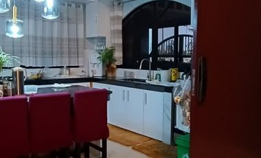 House and Lot For Sale in Tagaytay Heights Subd in Tagaytay City (near mahoganya)-MC
