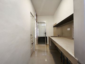 3-Storey Modern Townhouse for Sale near UP DILIMAN -MD