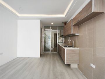 3-Storey Modern Townhouse for Sale near UP DILIMAN -MD