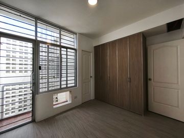 3-Storey Modern Townhouse for Sale near UP DILIMAN -MD