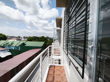 3-Storey Modern Townhouse for Sale near UP DILIMAN -MD