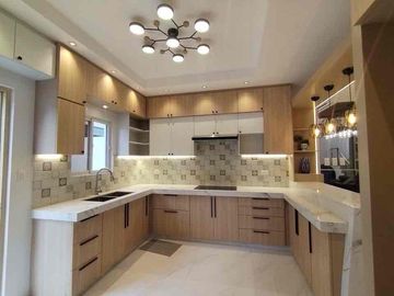 5 BEDROOMS SEMI-FURNISHED TWO STOREY HOUSE & LOT FOR SALE