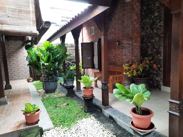 Dijual Rumah Joglo Kadiro Lokasi Banjarsari,Solo Luas 500m2