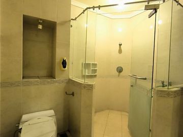 Rumah/Tempat Usaha Nol Raya Arjuna bagus siap HUNI , Carport 5 mobil  Garasi 3 mobil