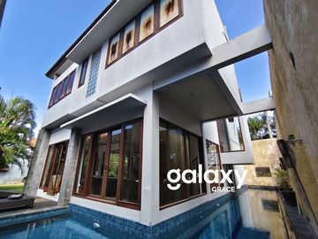 VILLA MODERN TROPIS DI SUDAMALA SANUR DENPASAR