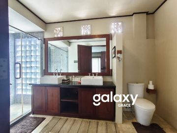 VILLA MODERN TROPIS DI SUDAMALA SANUR DENPASAR
