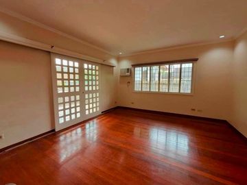 450 SQM Property in Alabang Hills For Sale