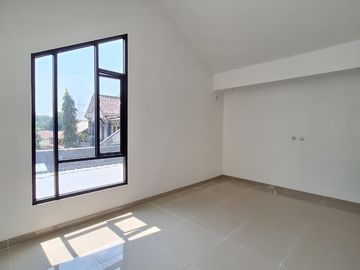 RUMAH MEZZANINE PAMULANG ANTI MASUK GANG 2 KAMAR TIDUR & RUANG MEZZANINE