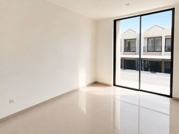 Rumah 2lt luas 6x15 90meter Cluster Florida PIK 2 Pantai Indah Kapuk