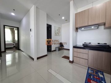 Disewakan Apartemen 2 Bedroom Hook di AKR Gallery West Residence Furnish Lengkap, Kebon Jeruk, Jakarta Barat.