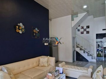 DIJUAL RUMAH CANTIK SIAP HUNI SEMI FURNISH 3 KAMAR TIDUR DI PERUMAHAN SAXOFONE, LOWOKWARU, MALANG KOTA