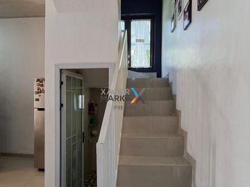 DIJUAL RUMAH CANTIK SIAP HUNI SEMI FURNISH 3 KAMAR TIDUR DI PERUMAHAN SAXOFONE, LOWOKWARU, MALANG KOTA