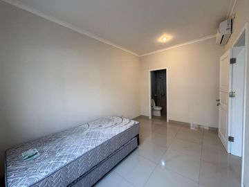 Rumah 3 Lantai Sudah Renovasi di Samara Village