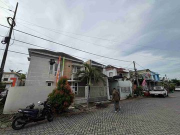 Dijual via lelang Rumah Grand Semanggi  Blok A 1-33 kel. Wonorejo kec. Rungkut SURABAYA