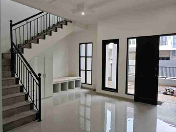 Dijual Rumah Villa Sentra Raya Bagus Siap Huni Baru Renovasi Seperti Baru