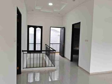 Dijual Rumah Villa Sentra Raya Bagus Siap Huni Baru Renovasi Seperti Baru