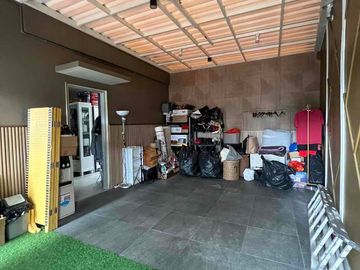 Disewakan Rumah Full Furnish 2 Lantai di Sektor 7C Gading Serpong Tangerang, Luas Tanah 150 meter, Harga Sewa 100 juta /tahun nego