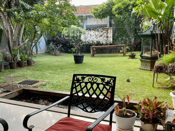Dijual Rumah dengan Halaman Belakang Luas di Cluster Kebayoran Heights Bintaro Jaya Sektor 7