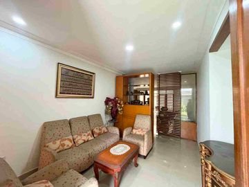 Rumah 2 Lantai Full Furnished Siap Huni di Blok M Kebayoran Baru