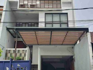 DiJual Rumah Full Furnished Komplek Villa Arteri Kebun Jeruk Kelapa Dua Jakarta Barat