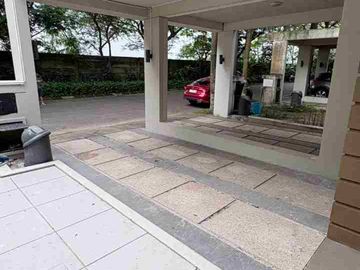 Dijual Rumah 2lantai Full Renovasi dan furnished Orchard Park Batam