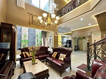 RUMAH SIAP HUNI FULLY FURNISHED POSISI HOEK JAGAKARSA JAKARTA SELATAN