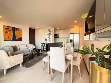Apartamento AMOBLADO en Arriendo en Altos del Poblado, El Poblado