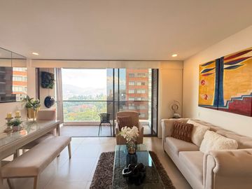 Apartamento AMOBLADO en Arriendo en Altos del Poblado, El Poblado