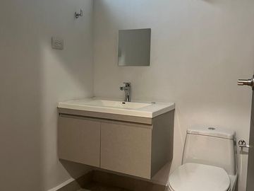 Renta de casa equipada en Cumbres Platinum de 4 recamaras
