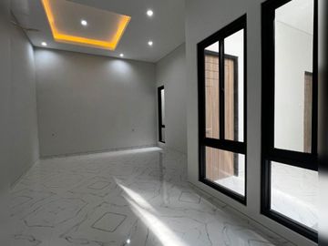 Rumah Baru Nirwana Eksekutif Rungkut