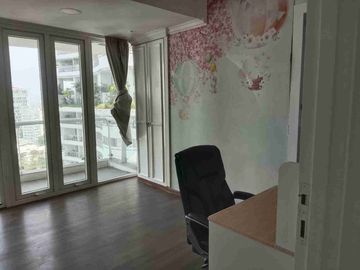 dijual Dan sewa apartment Springhill tower bulgary full furnished cakep 3kamar jadi 2 + kamar mba