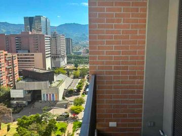 Alquiler DIRECTO de hermoso apartamento CIUDAD del RIO,$3.920.000 Medellín