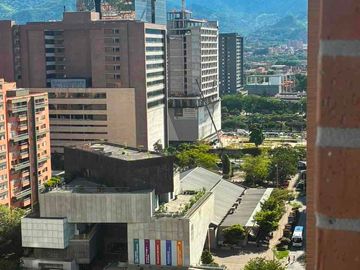 Alquiler DIRECTO de hermoso apartamento CIUDAD del RIO,$3.920.000 Medellín