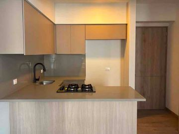 Alquiler DIRECTO de hermoso apartamento CIUDAD del RIO,$3.920.000 Medellín