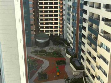Alquiler DIRECTO de hermoso apartamento CIUDAD del RIO,$3.920.000 Medellín