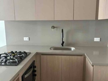 Alquiler DIRECTO de hermoso apartamento CIUDAD del RIO,$3.920.000 Medellín