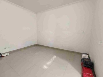 Rumah Mewah Cluster Dekat Pintu TOL Klodran