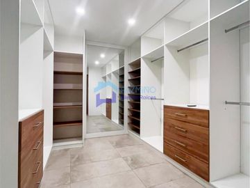 AMPLIA CASA EN ALQUILER