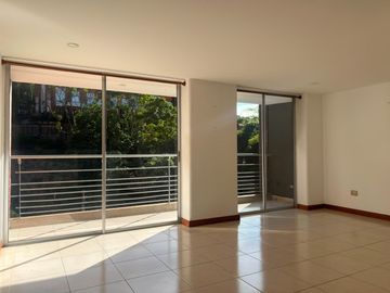 Apartamento en Arriendo en Cumbres, Envigado