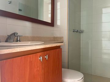 Apartamento en Arriendo en Cumbres, Envigado