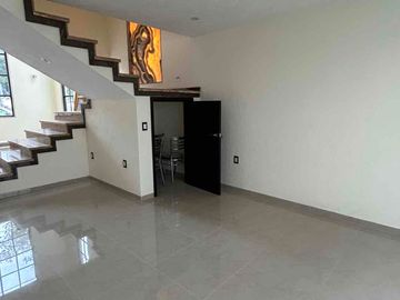NR Casa Nueva en Renta Condado del Valle Bakeira, Metepec