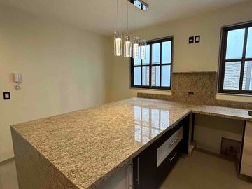 NR Casa Nueva en Renta Condado del Valle Bakeira, Metepec