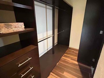 NR Casa Nueva en Renta Condado del Valle Bakeira, Metepec