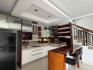 Rumah 3 Lantai di Townhouse Ancol Mansion Jakarta Utara