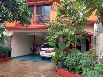 rumah secondary tanah luas lokasi strategis di Pondok Kelapa Jaktim