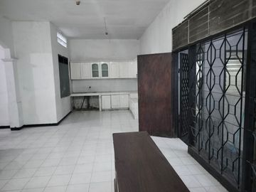 Disewakan Rumah Siap Huni Raya Kutisari Indah Tenggilis REV.A827